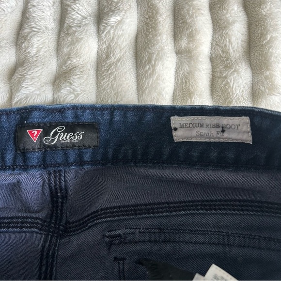 Womens Y2K Guess US 31 Medium Rise Boot Sarah Fit Jeans - Picture 7 of 9